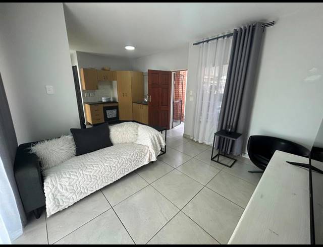 2 BEDROOM APARTMENT FOR SALE IN KOSMOSDAL